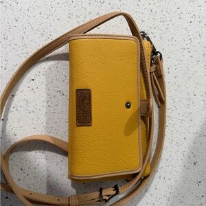 Wrangler Mustard Women's Crossbody Bag